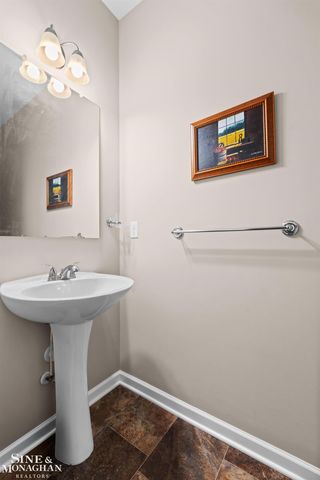 49111 Charnwood Drive, Macomb, MI 48042