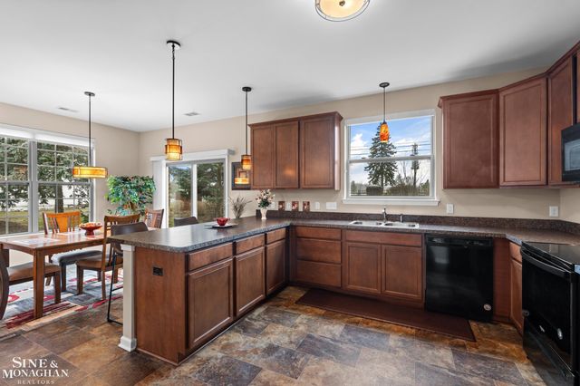 49111 Charnwood Drive, Macomb, MI 48042