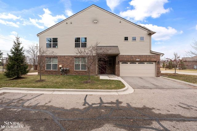 49111 Charnwood Drive, Macomb, MI 48042
