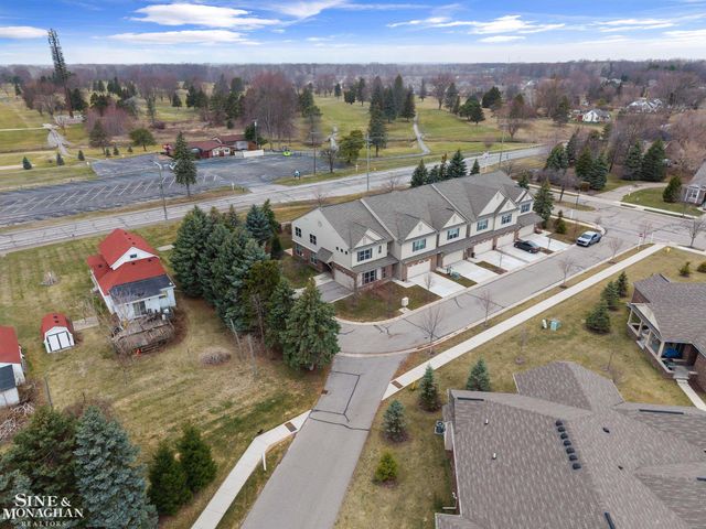 49111 Charnwood Drive, Macomb, MI 48042