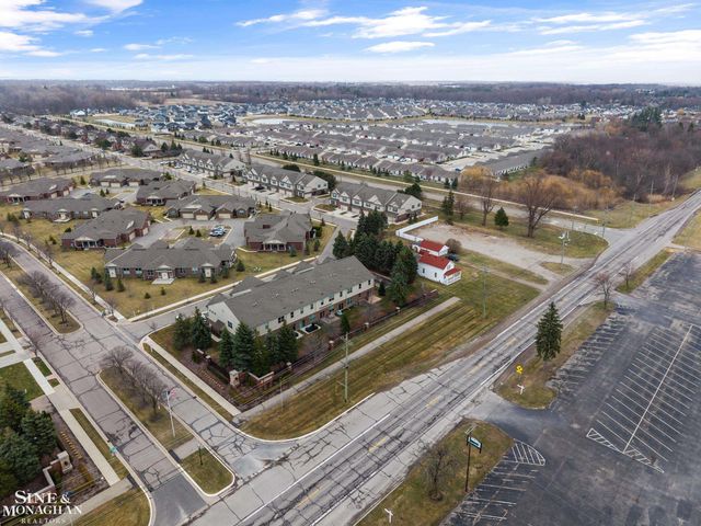 49111 Charnwood Drive, Macomb, MI 48042