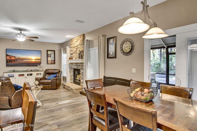 617 ACORN Court, St. Johns, FL 32259