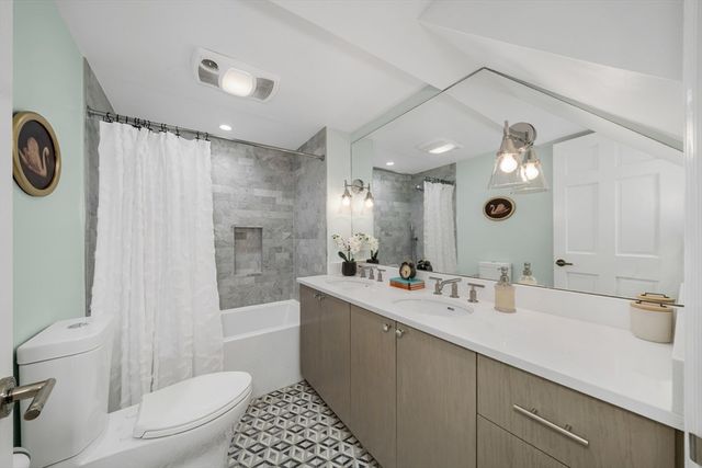 93 Baldwin St 1, Boston, MA 02129