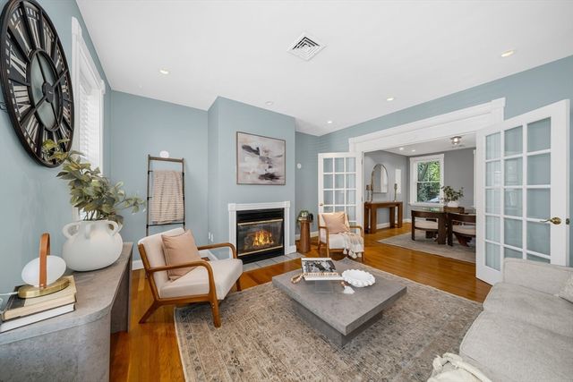 93 Baldwin St 1, Boston, MA 02129