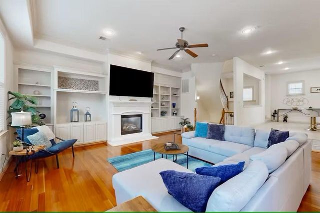404 W 16th Street, Houston, TX 77008