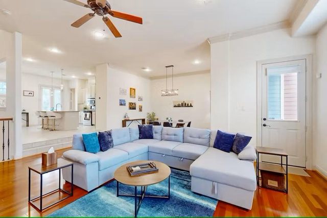 404 W 16th Street, Houston, TX 77008