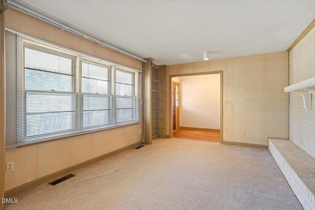 700 E Harnett Street, Dunn, NC 28334