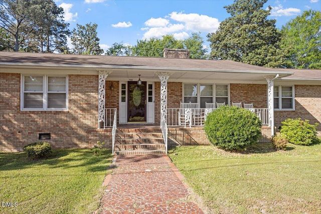 700 E Harnett Street, Dunn, NC 28334