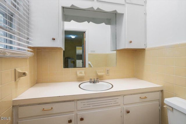 700 E Harnett Street, Dunn, NC 28334