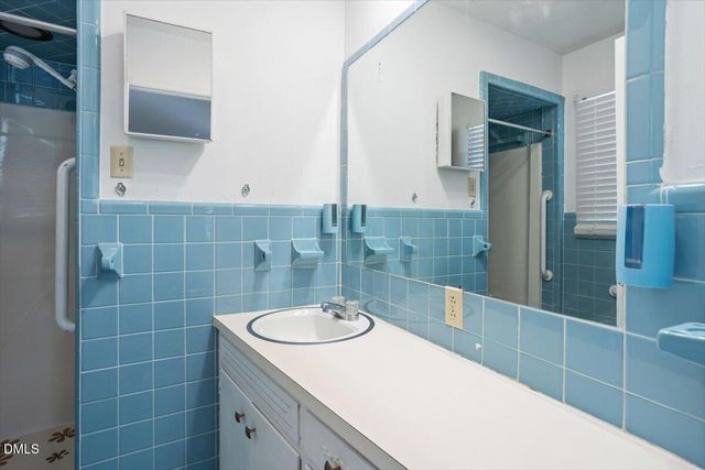 700 E Harnett Street, Dunn, NC 28334