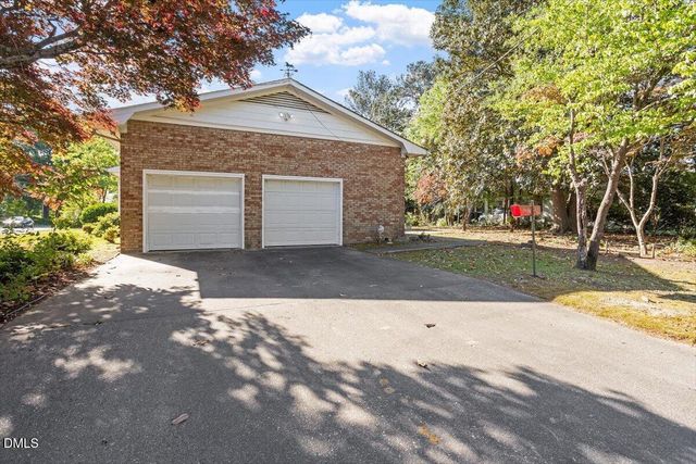 700 E Harnett Street, Dunn, NC 28334