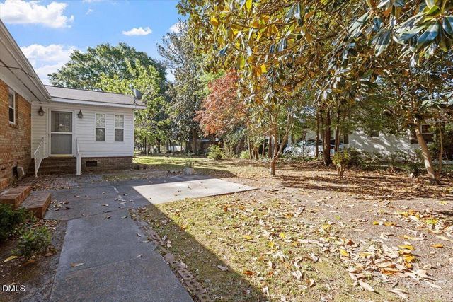 700 E Harnett Street, Dunn, NC 28334