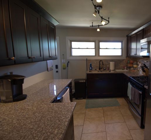 1416 N Harvey Street, Griffith, IN 46319