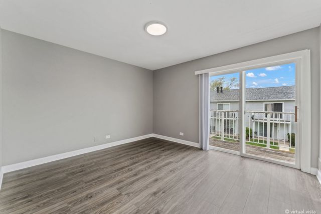 485 Meadow Green Lane, Round Lake Beach, IL 60073