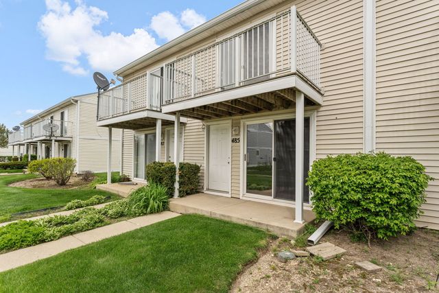485 Meadow Green Lane, Round Lake Beach, IL 60073
