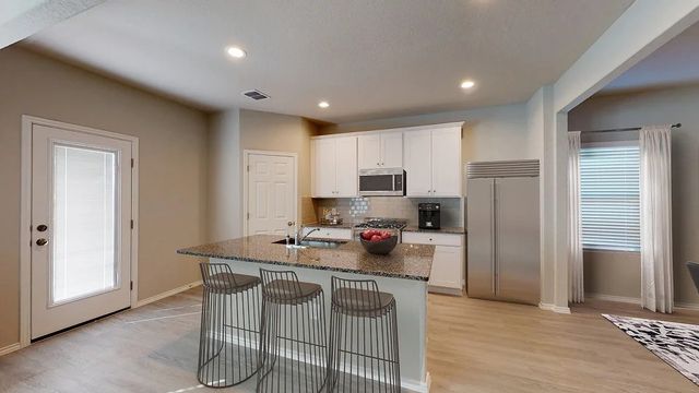 712 Belle Street, Lowell, AR 72745