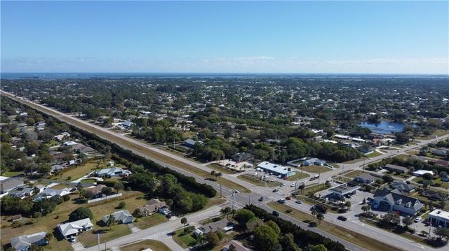 925 Sebastian Boulevard, Sebastian, FL 32958