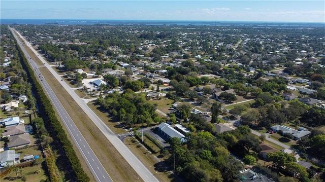 925 Sebastian Boulevard, Sebastian, FL 32958