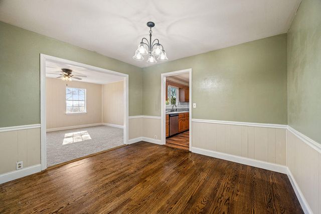 243 Greens Lake Circle, Rossville, GA 30741