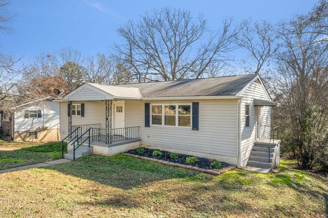 243 Greens Lake Circle, Rossville, GA 30741