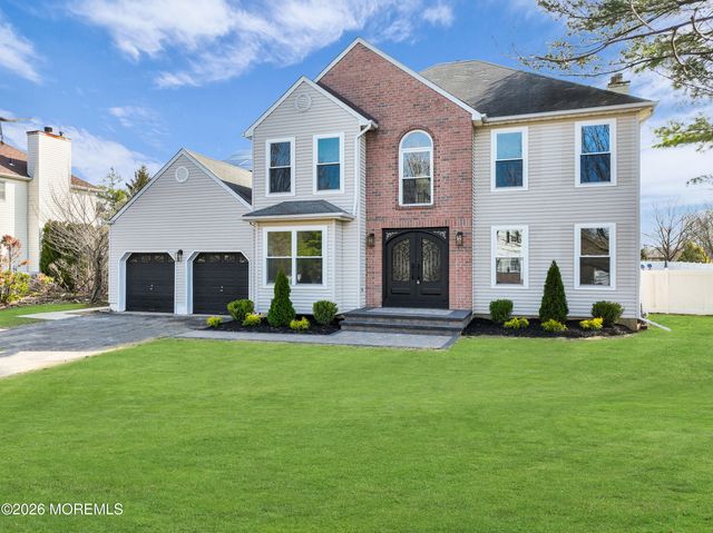 2 Fred Jahn Drive, Freehold, NJ 07728