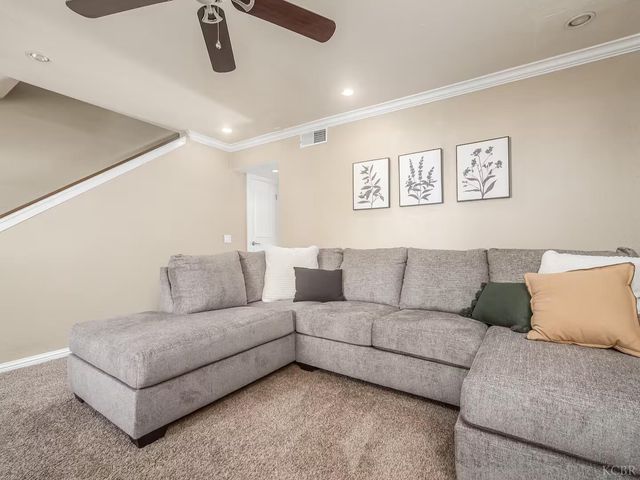 232 N Lemoore Avenue, Lemoore, CA 93245