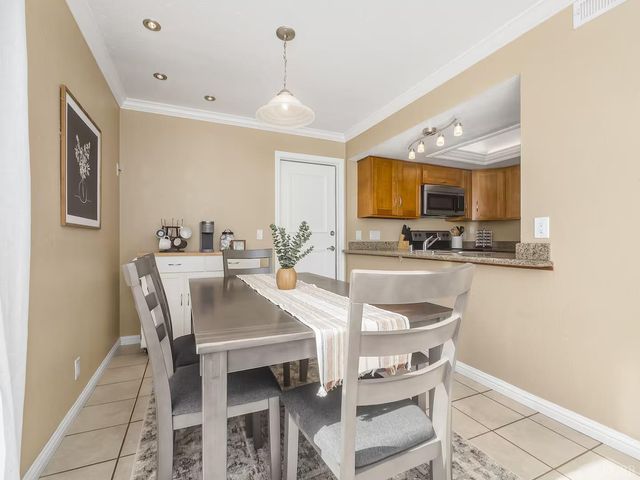 232 N Lemoore Avenue, Lemoore, CA 93245