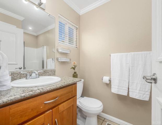 232 N Lemoore Avenue, Lemoore, CA 93245