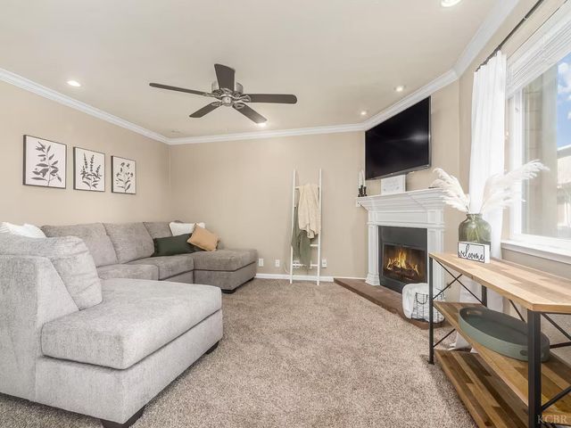 232 N Lemoore Avenue, Lemoore, CA 93245