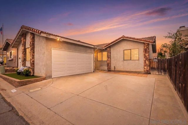 8440 Snow White, El Cajon, CA 92021