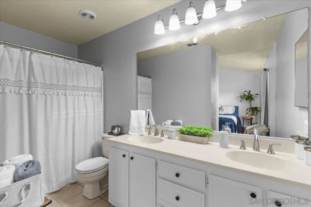 8440 Snow White, El Cajon, CA 92021