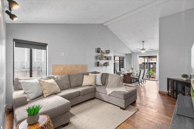 8440 Snow White, El Cajon, CA 92021