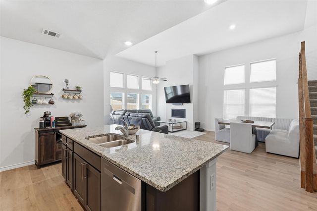 103 Lantern Road, Caddo Mills, TX 75135