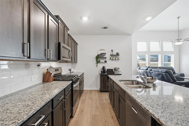 103 Lantern Road, Caddo Mills, TX 75135