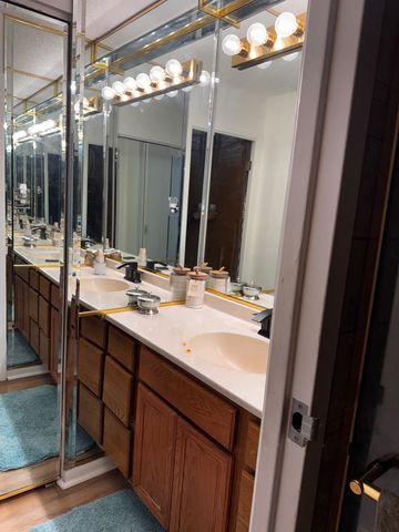 500 Park Avenue 122, Calumet City, IL 60409