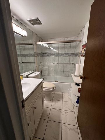 500 Park Avenue 122, Calumet City, IL 60409