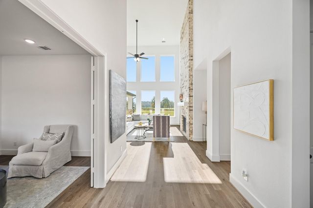 109 Bentwood Meadow Lane, Montgomery, TX 77356