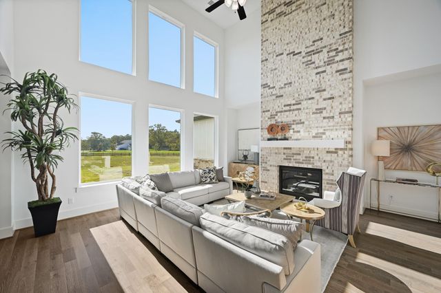 109 Bentwood Meadow Lane, Montgomery, TX 77356