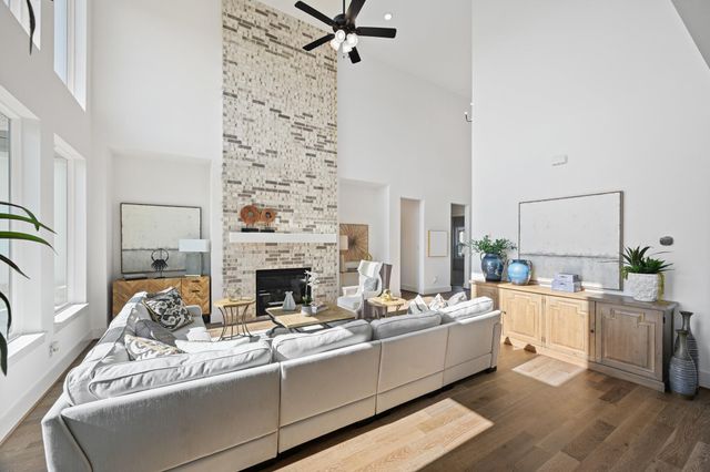 109 Bentwood Meadow Lane, Montgomery, TX 77356