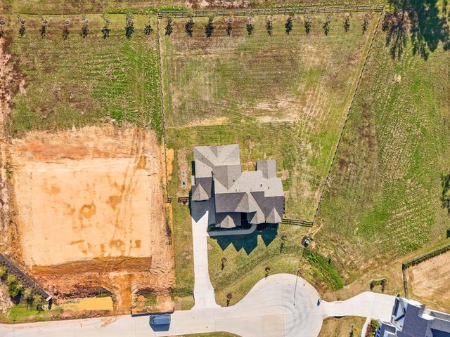 109 Bentwood Meadow Lane, Montgomery, TX 77356