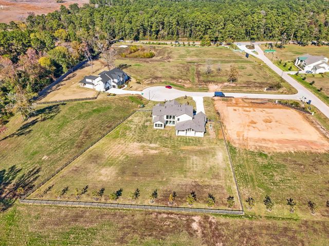 109 Bentwood Meadow Lane, Montgomery, TX 77356