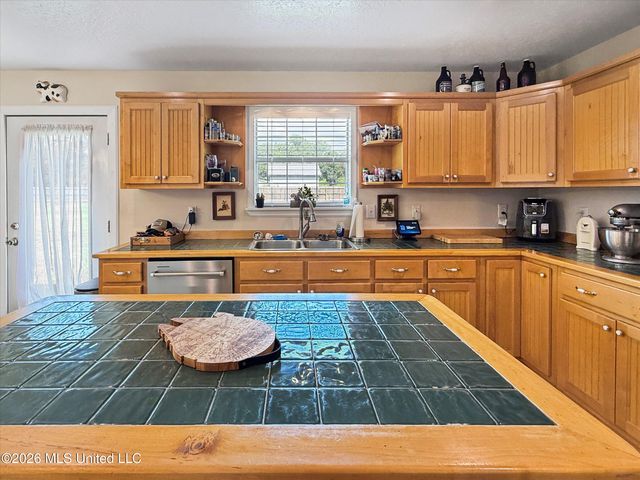 3506 Jerry Davis Road, Moss Point, MS 39562