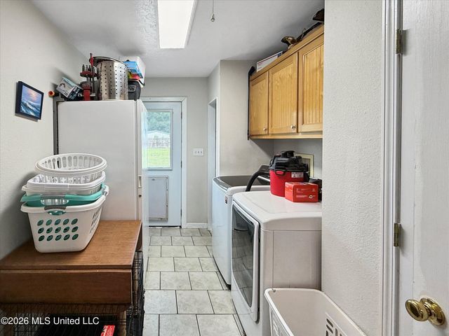 3506 Jerry Davis Road, Moss Point, MS 39562