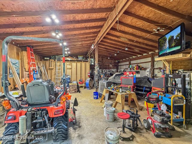 3506 Jerry Davis Road, Moss Point, MS 39562