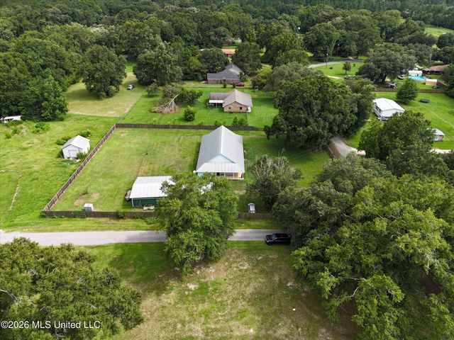 3506 Jerry Davis Road, Moss Point, MS 39562