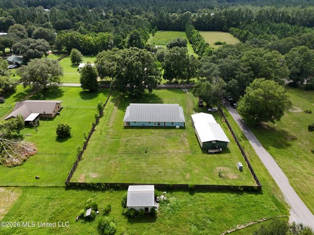 3506 Jerry Davis Road, Moss Point, MS 39562