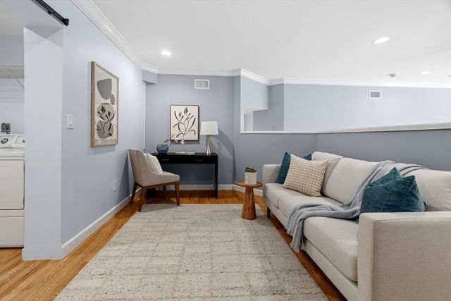 130 Appleton St 3H, Boston, MA 02116