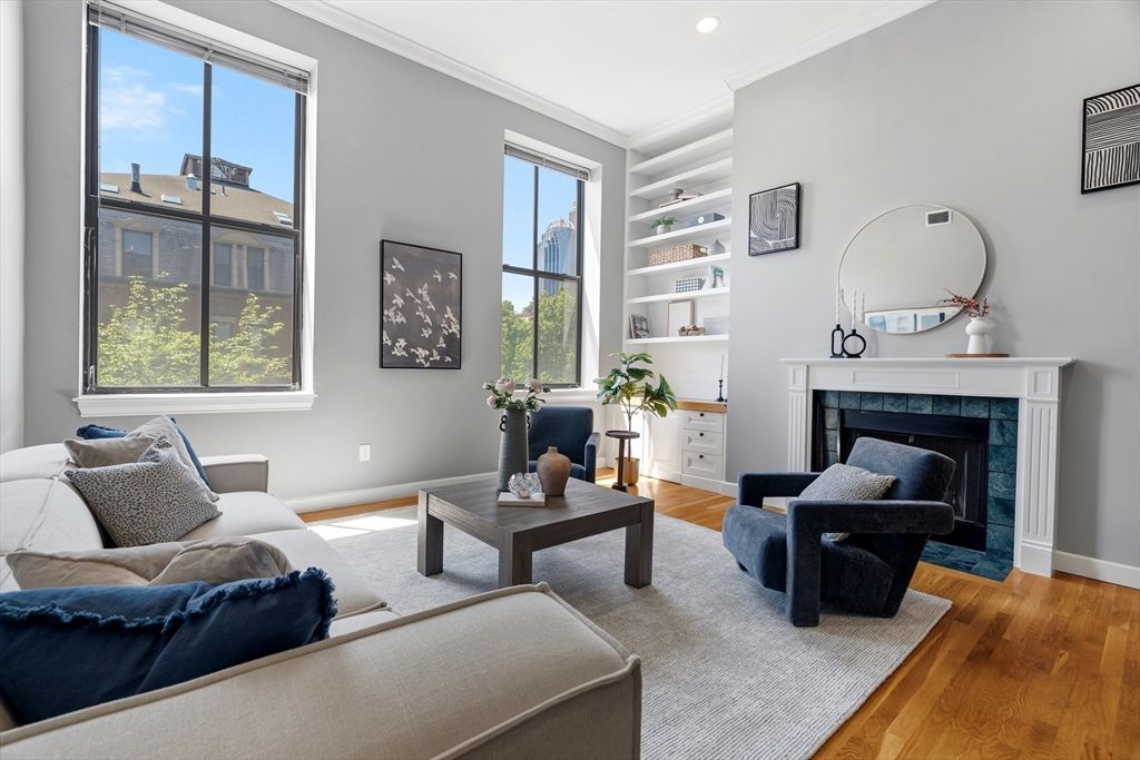 130 Appleton St 3H, Boston, MA 02116