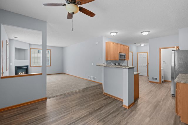 1844 Mockingbird Avenue, Shakopee, MN 55379