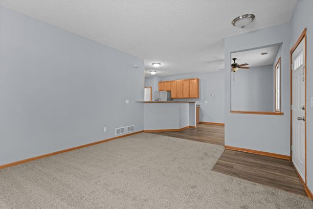 1844 Mockingbird Avenue, Shakopee, MN 55379